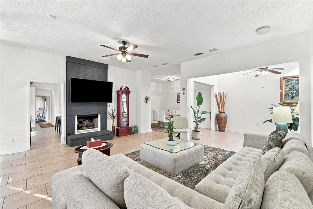 2021 Whippoorwill Lane - Photo 7