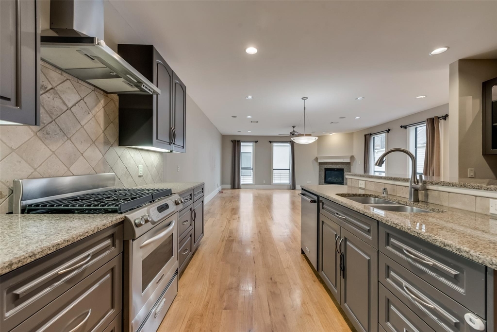 2606 Shelby Avenue - Photo 7