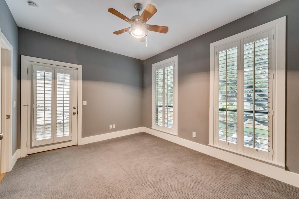 2606 Shelby Avenue - Photo 11