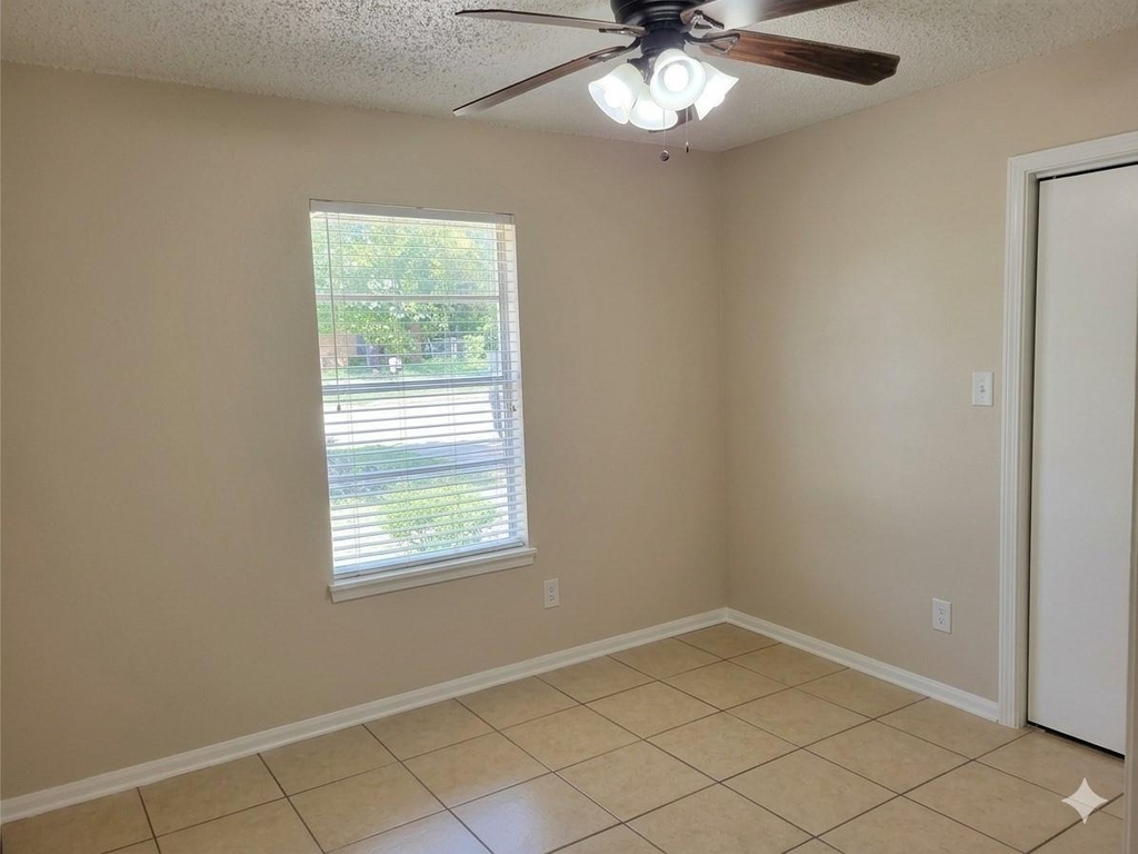 1411 Clearfield Drive - Photo 8