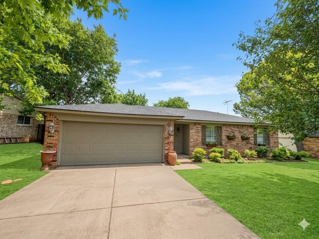 1411 Clearfield Drive - Photo 2