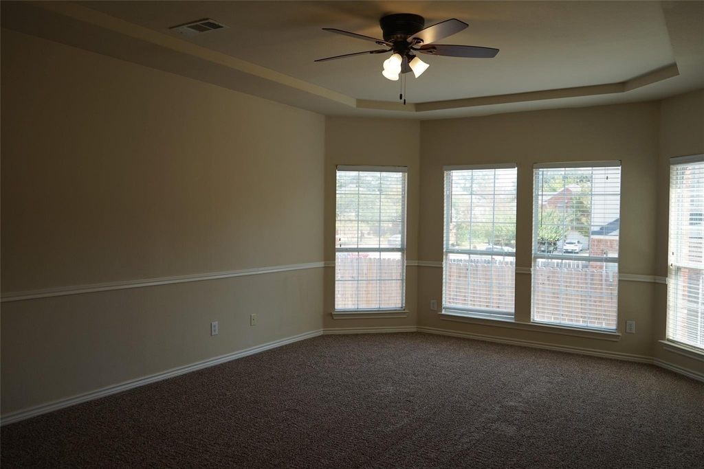 1507 Chateau Lane - Photo 11