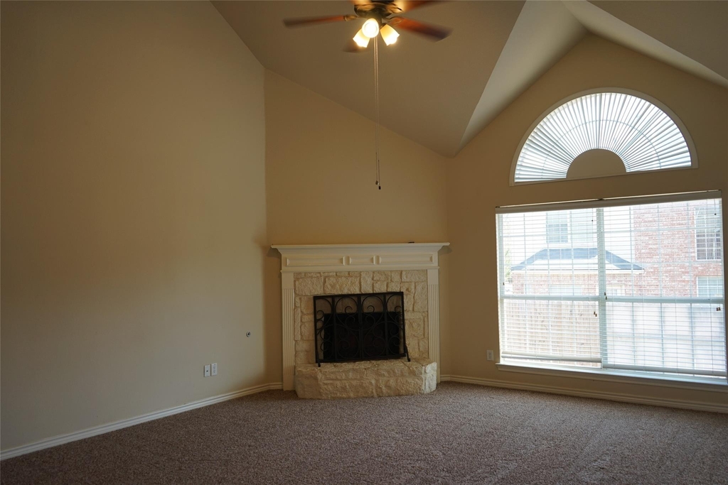 1507 Chateau Lane - Photo 7