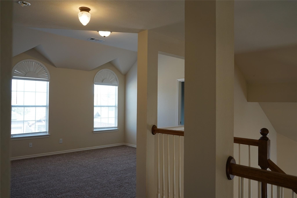 1507 Chateau Lane - Photo 18