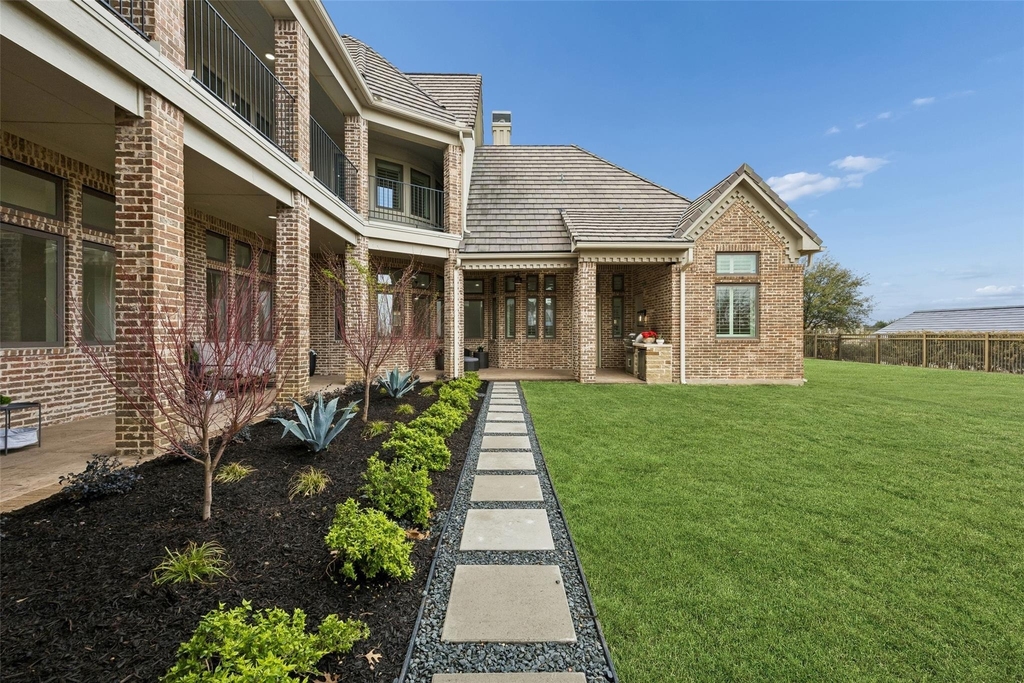2032 Courtland Drive - Photo 36