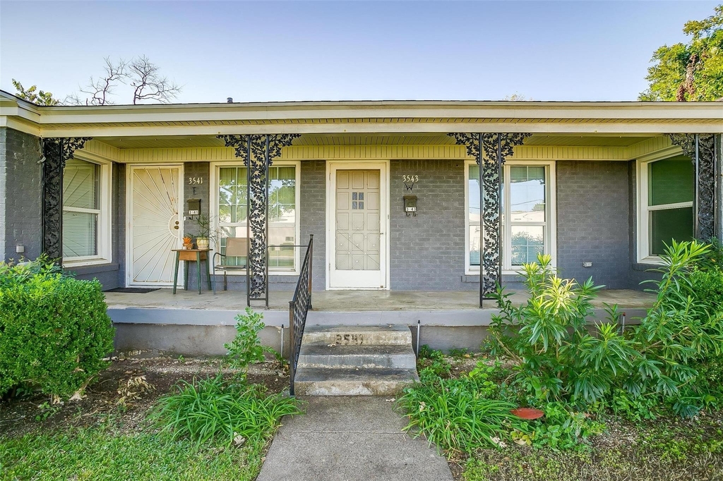 3541 S Hills Avenue - Photo 3