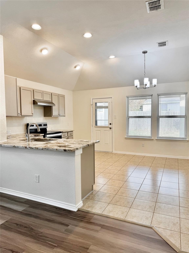 1712 Ironworks Drive - Photo 3