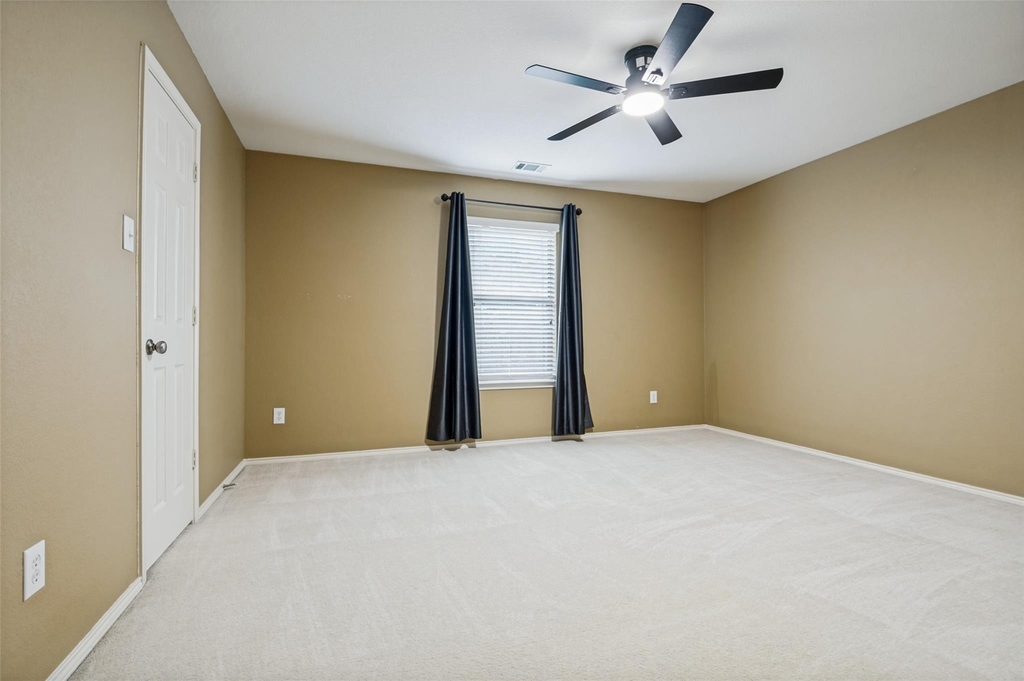 5943 Waterford Drive - Photo 8