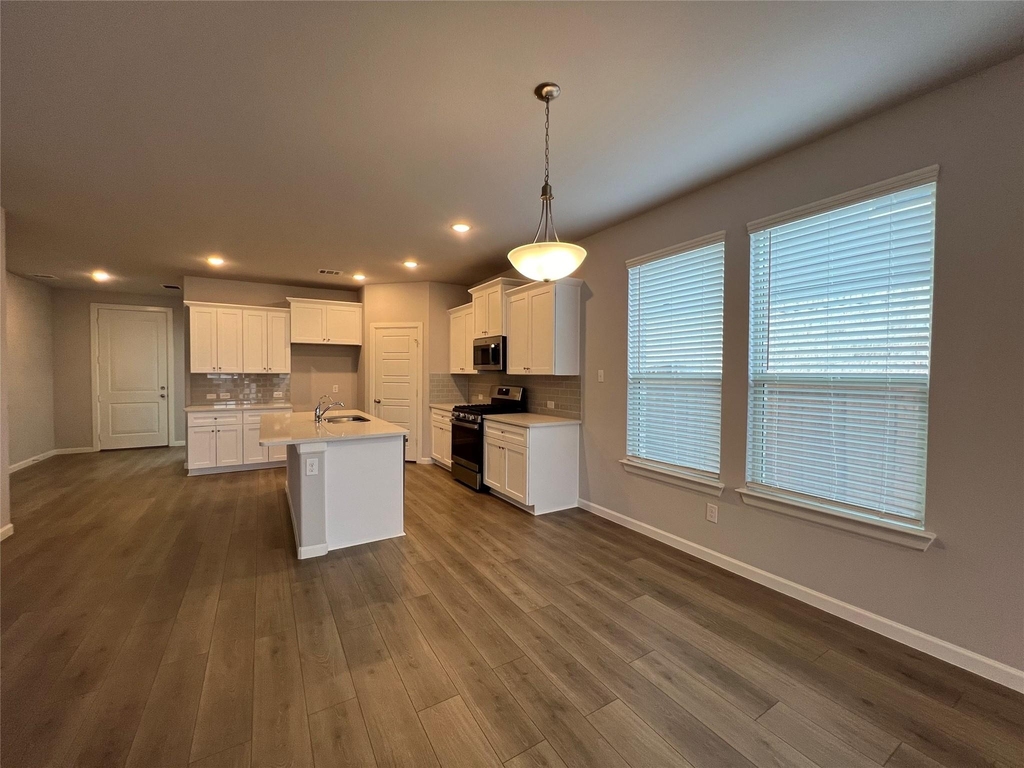 4805 Porque Court - Photo 11