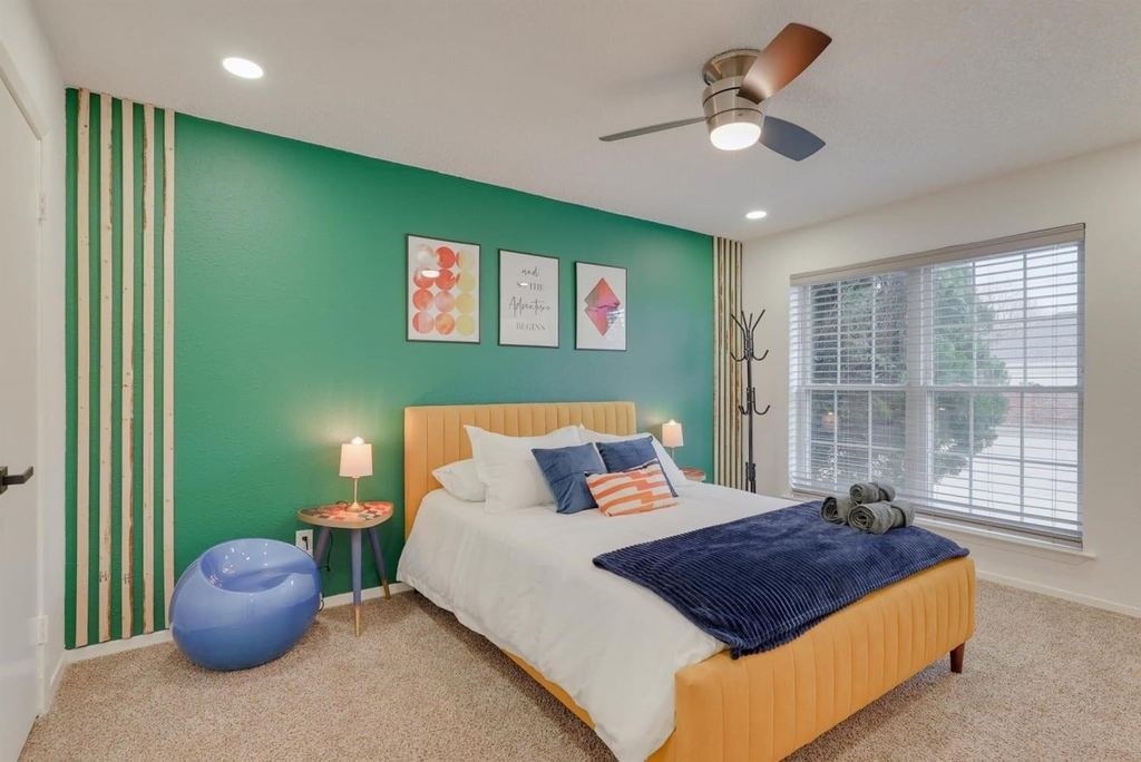 6048 Holiday Lane - Photo 26