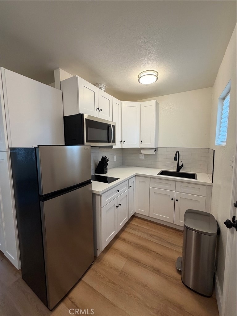213 S Spring - Photo 2