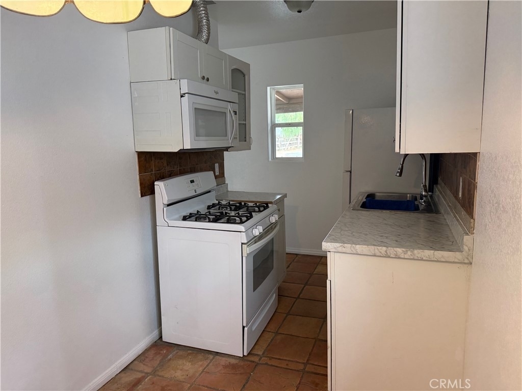 31295 Geary - Photo 15