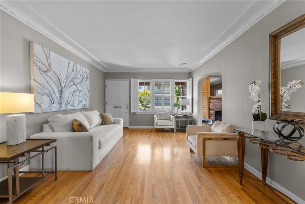 4814 Lemona Avenue - Photo 3