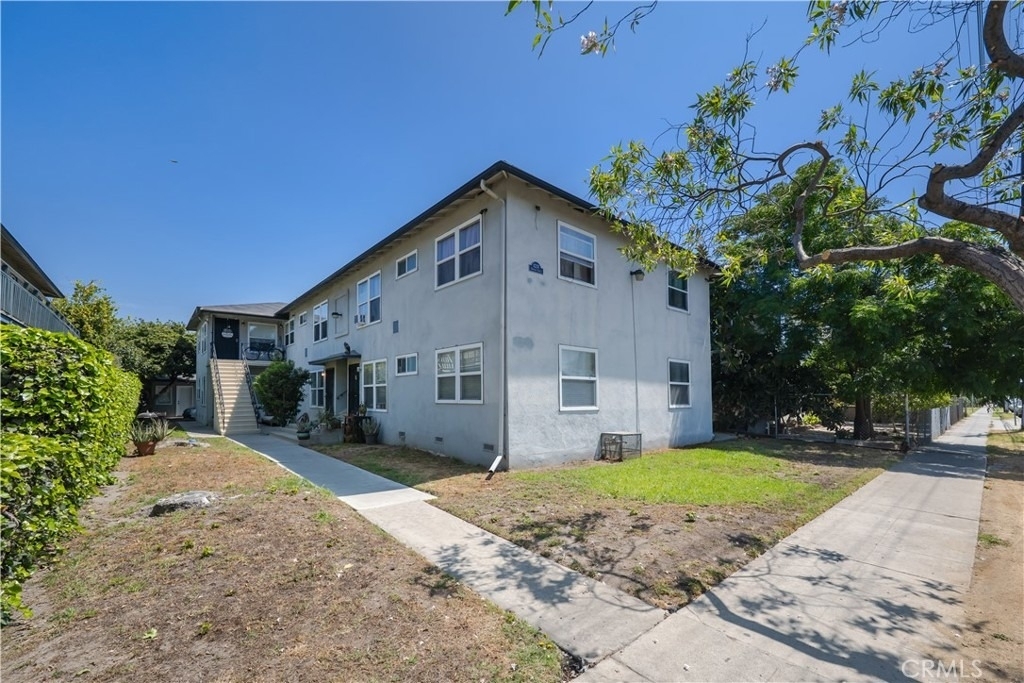 12237 Vanowen Street - Photo 8