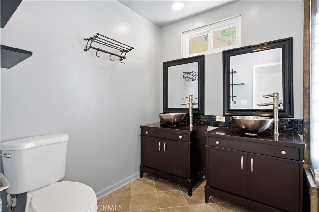 5244 Baza - Photo 16