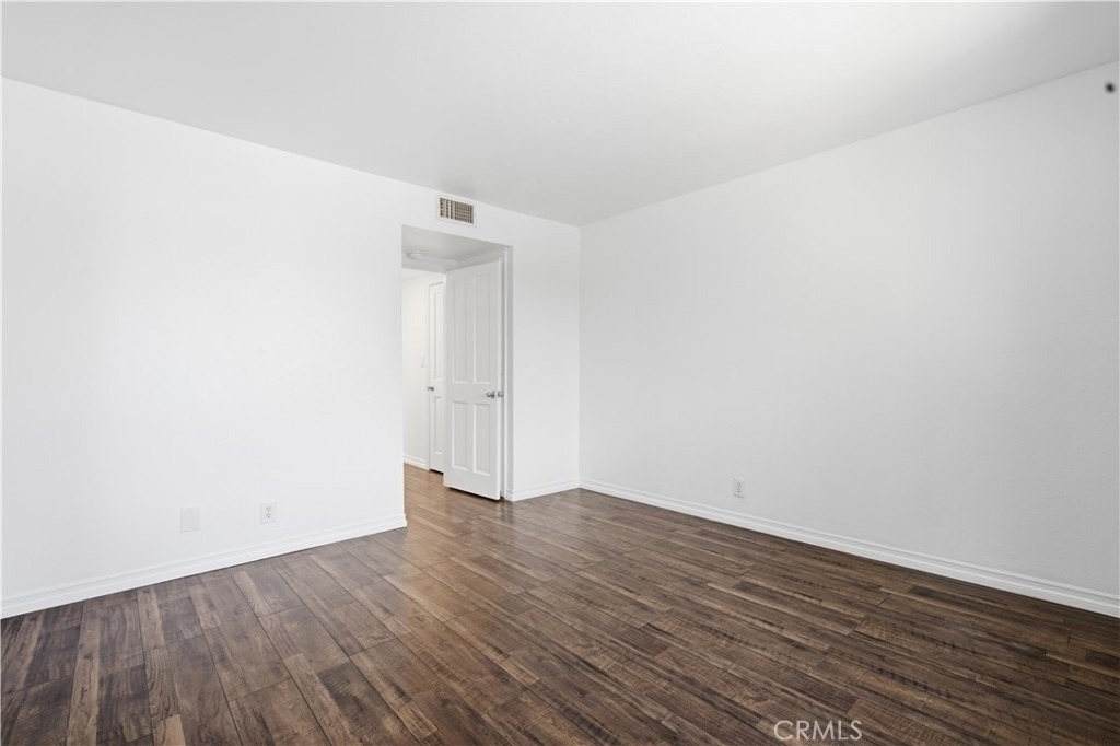 5244 Baza - Photo 15