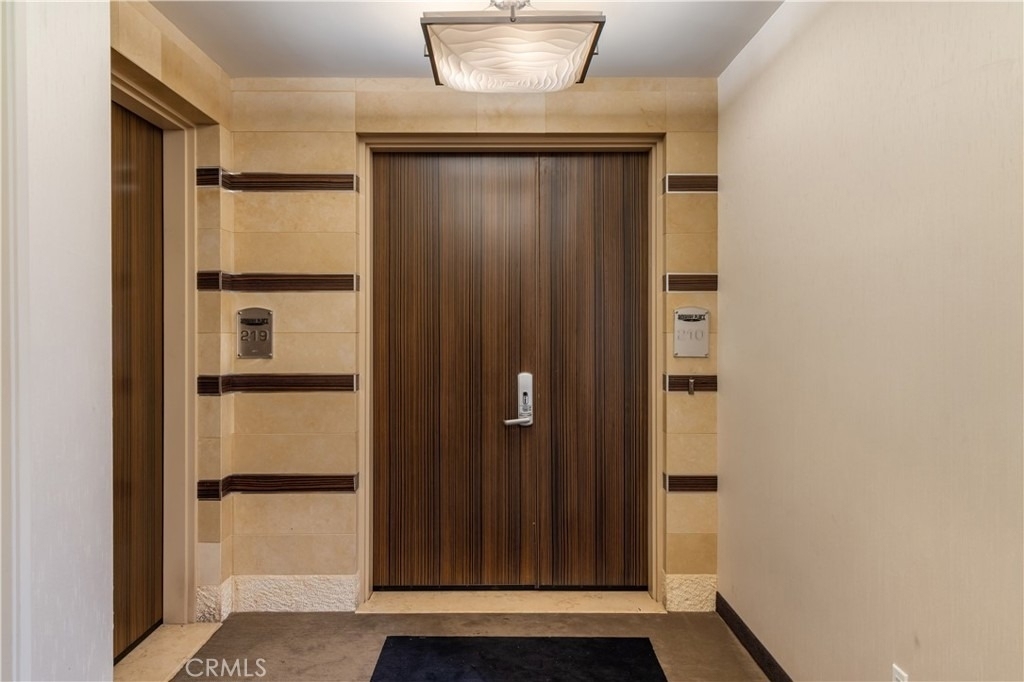 1318 Roxbury S - Photo 7