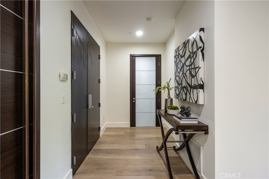 1318 Roxbury S - Photo 8