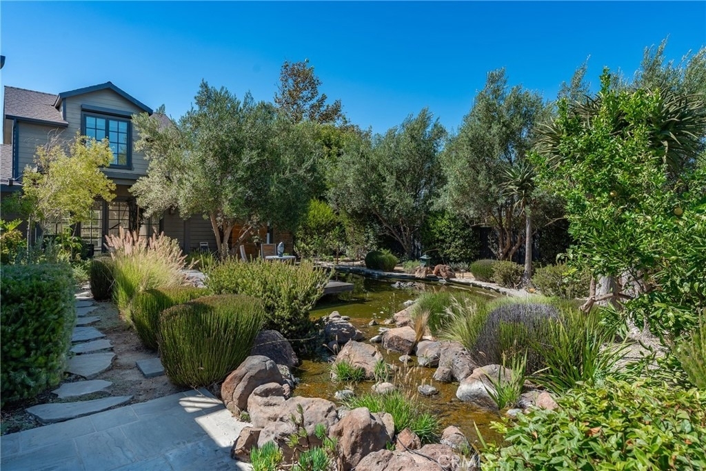 28850 Hampton Place - Photo 55
