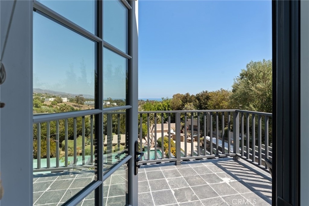 28850 Hampton Place - Photo 40