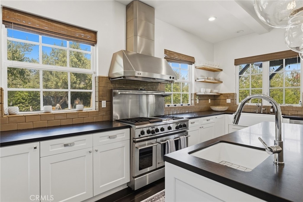 28850 Hampton Place - Photo 18