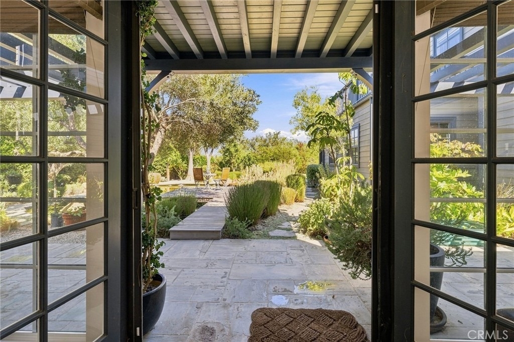 28850 Hampton Place - Photo 67
