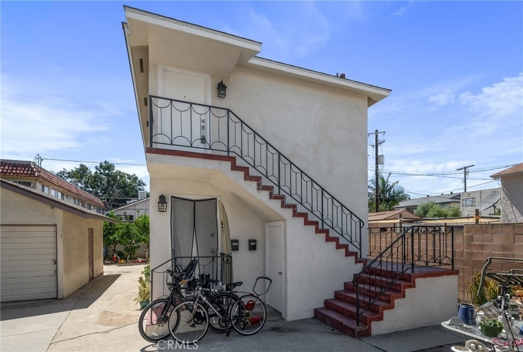 1267 W 7th - Photo 1