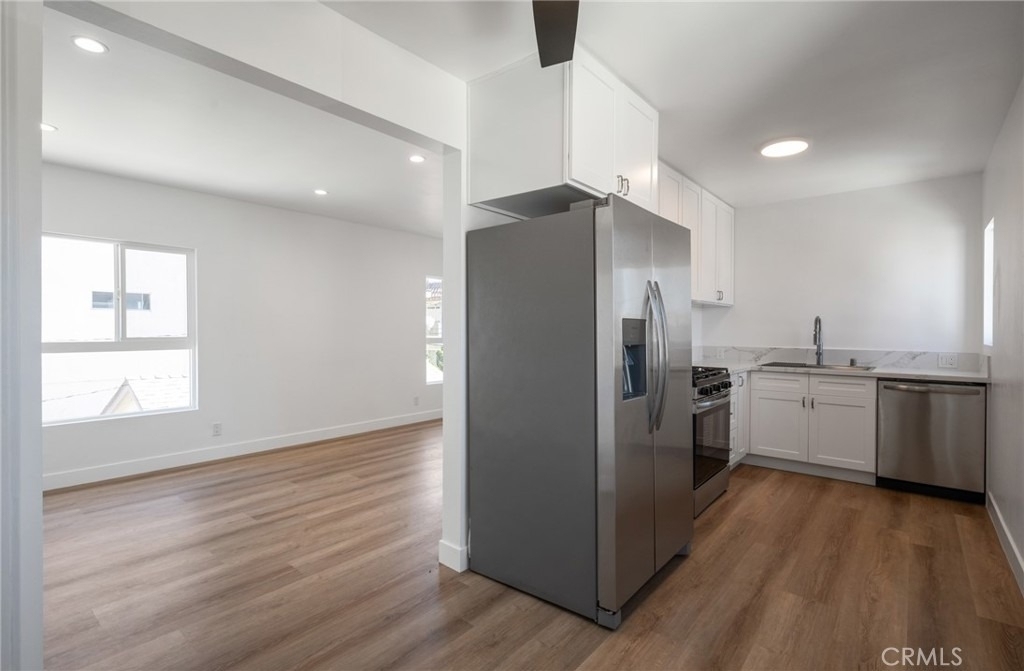 1267 W 7th - Photo 3