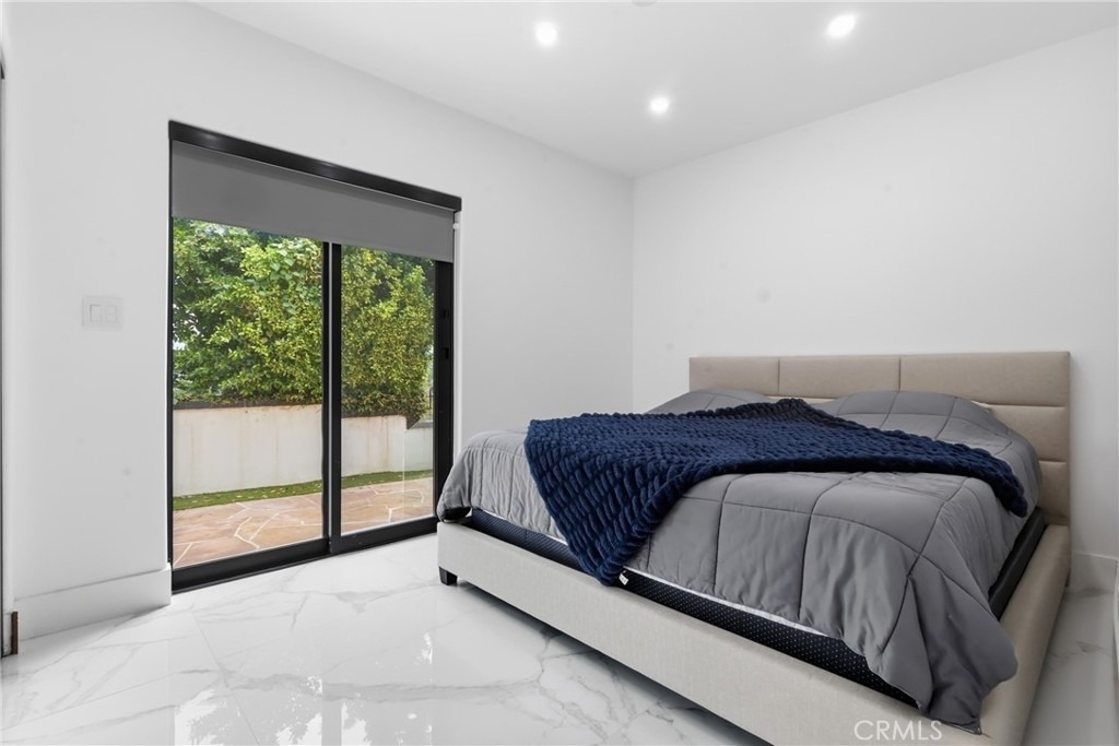 5252 Darro Road - Photo 4