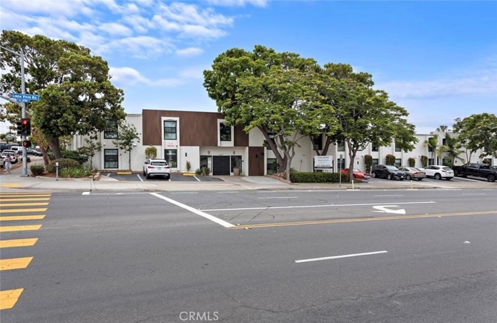 6679 Linda Vista Unit #16 - Photo 3