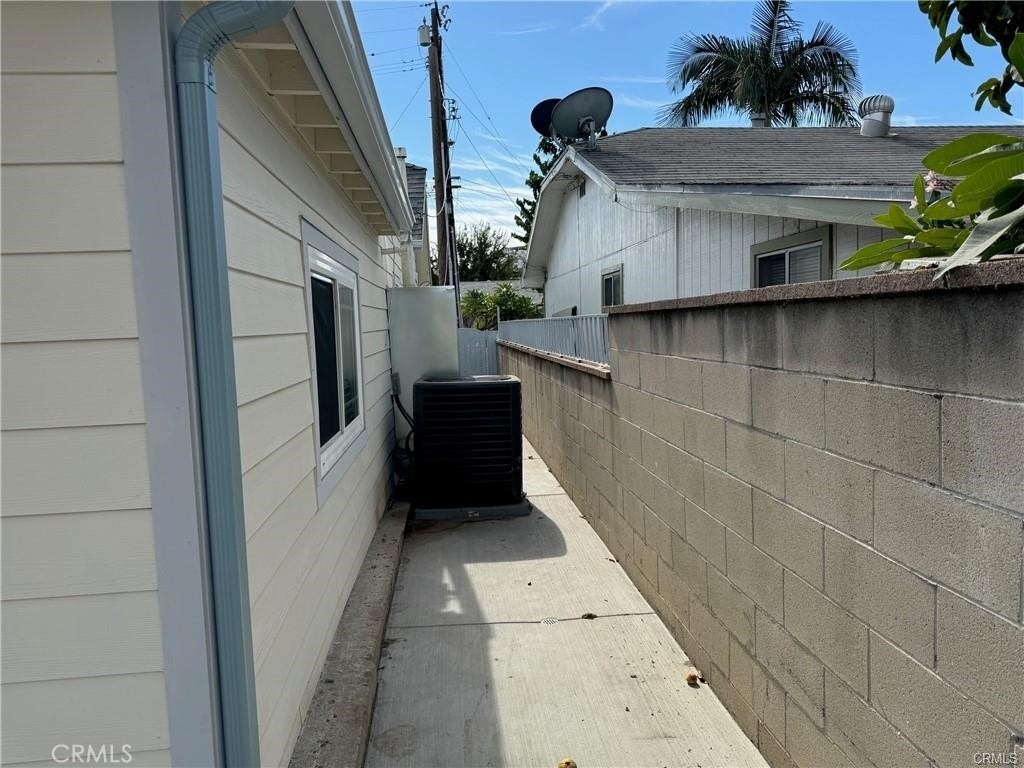 7781 11th - Photo 3