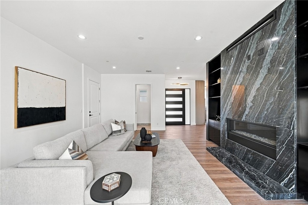 738 California - Photo 17
