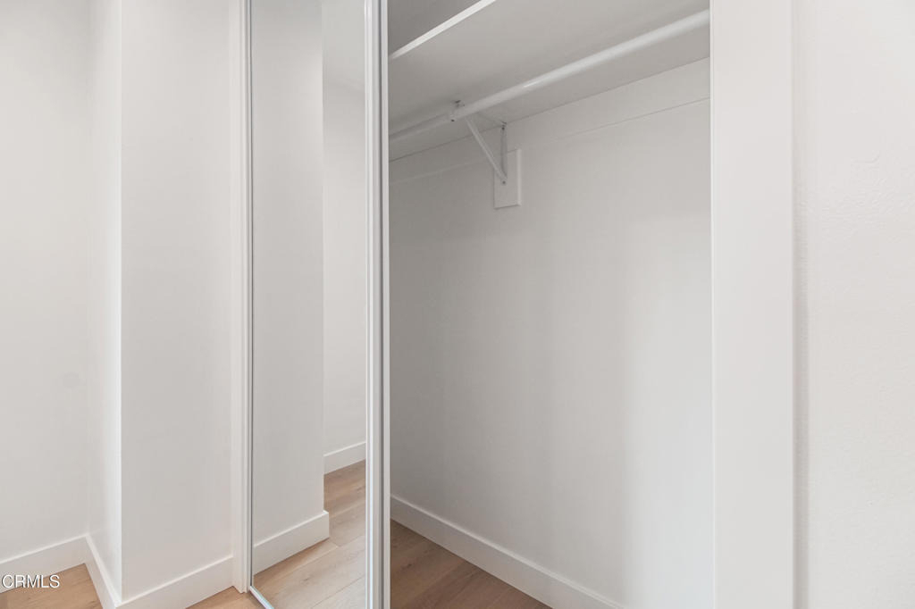 268 E Providencia Avenue - Photo 10