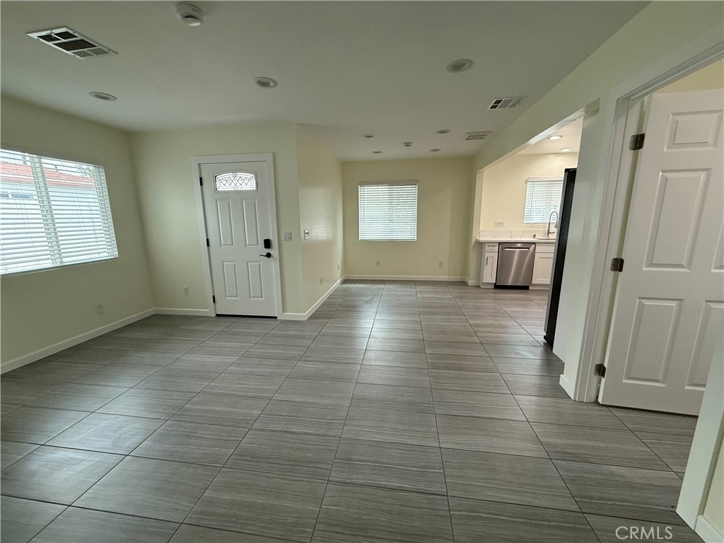 3139 W 182nd - Photo 3