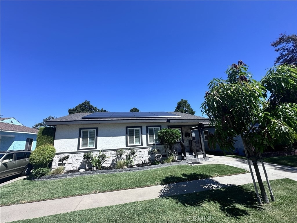 5133 Hedda St - Photo 0