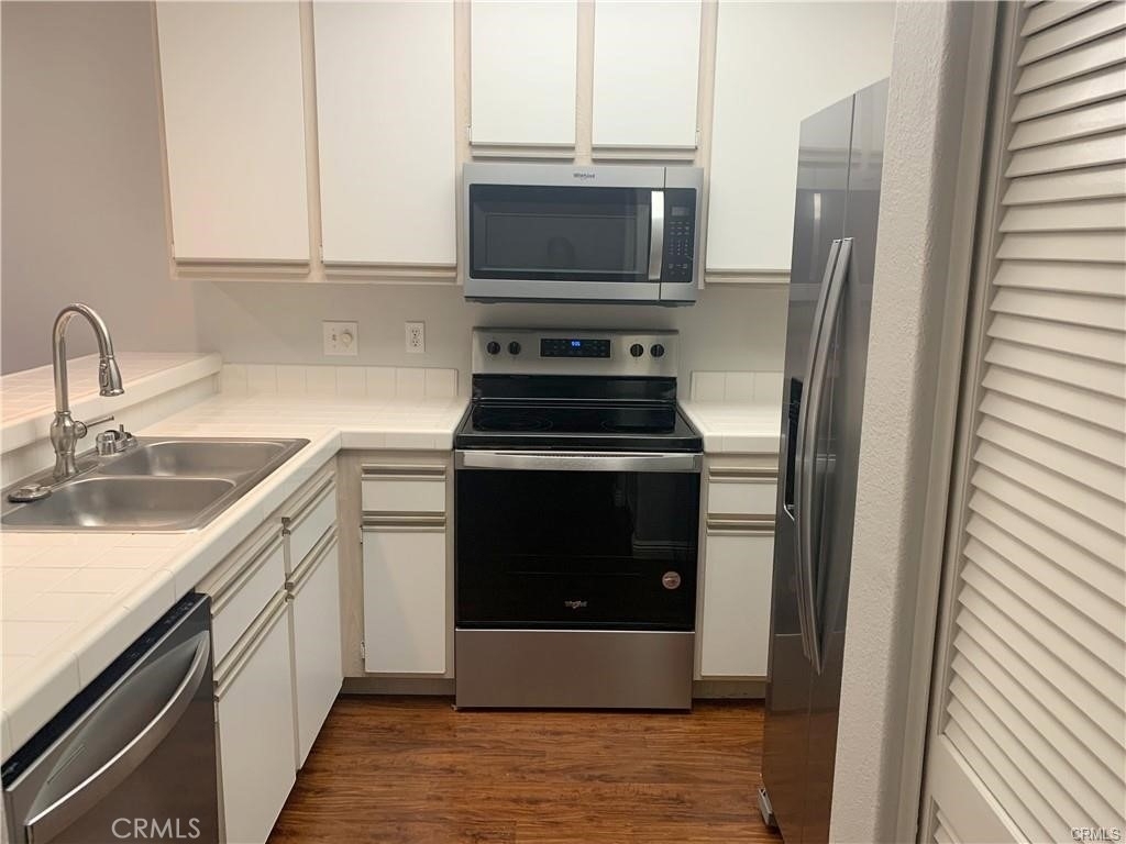 2960 Champion Way - Photo 6