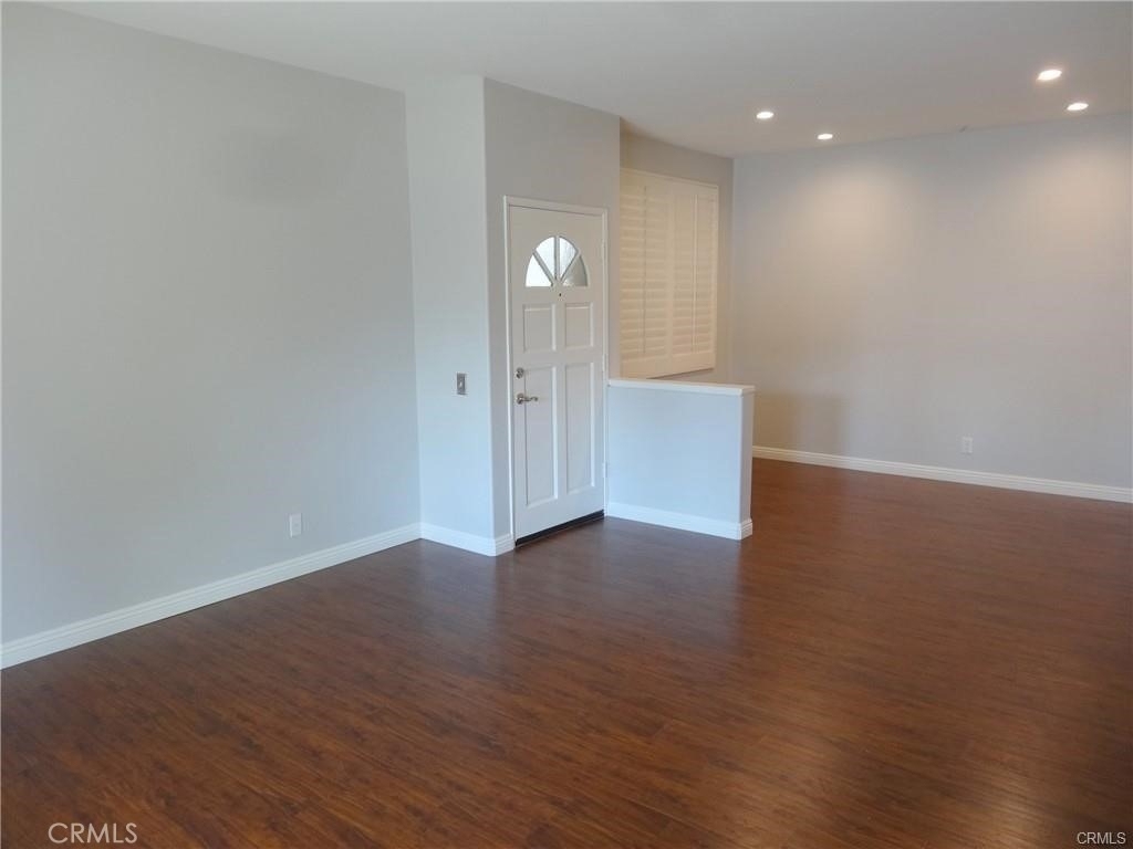 2960 Champion Way - Photo 3
