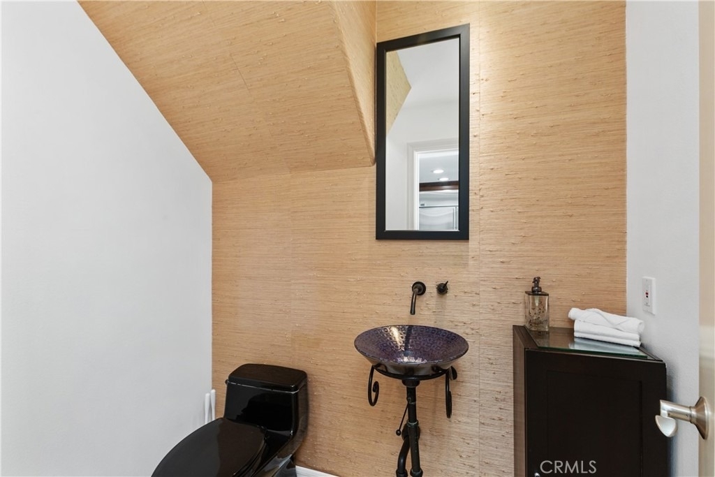 26026 Dana Bluff E W - Photo 27