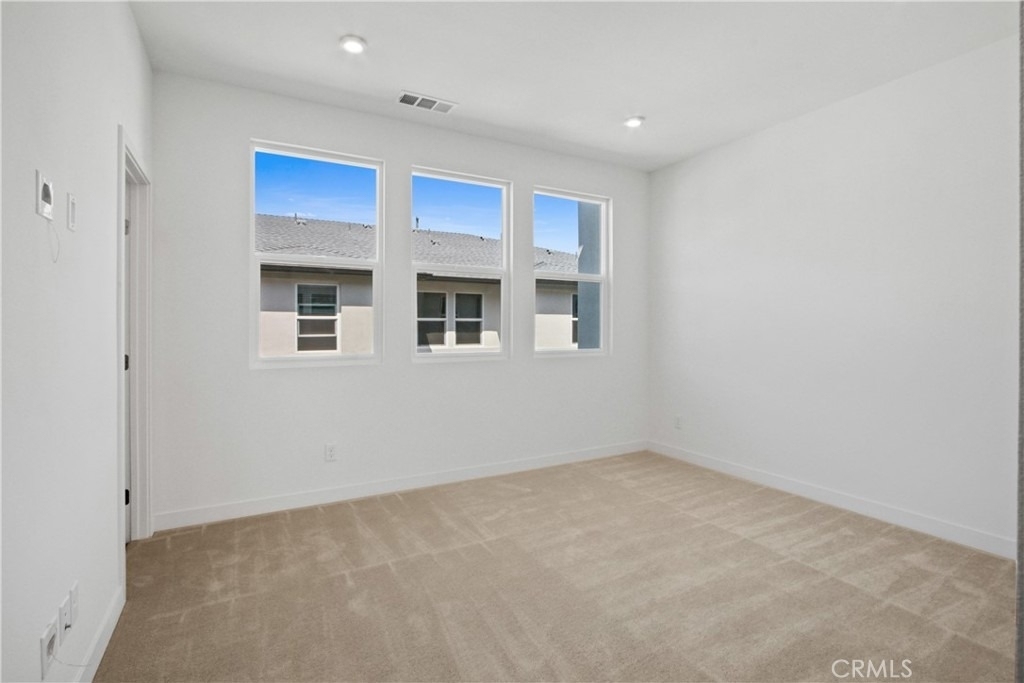 1410 W Bushell Street - Photo 9