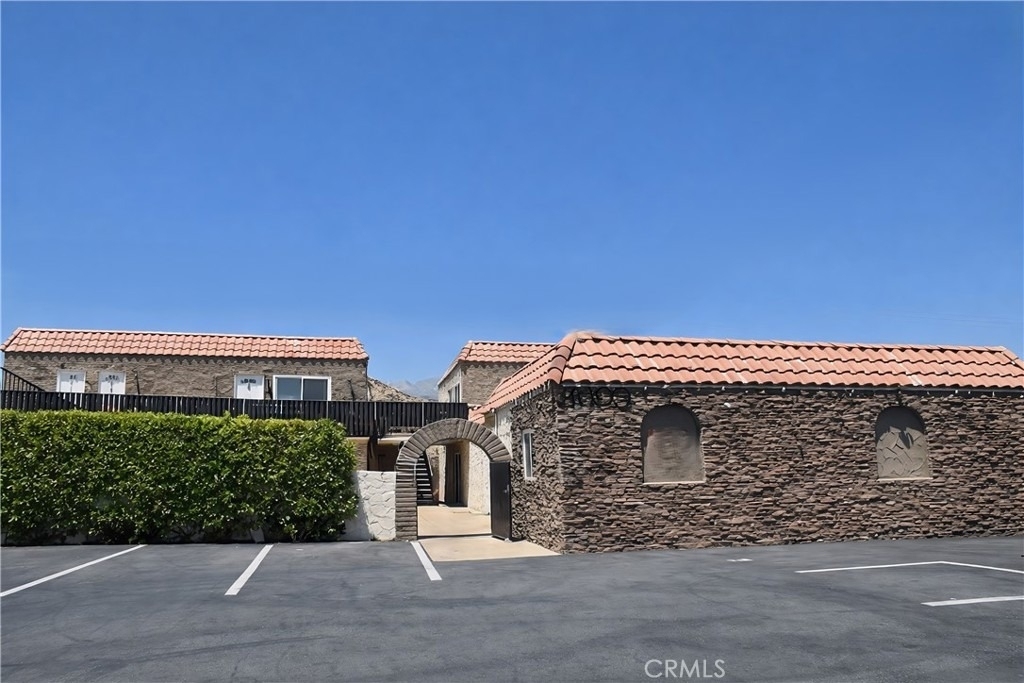 36953 Bankside Drive - Photo 3