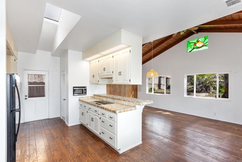 513 Canyon Drive - Photo 10