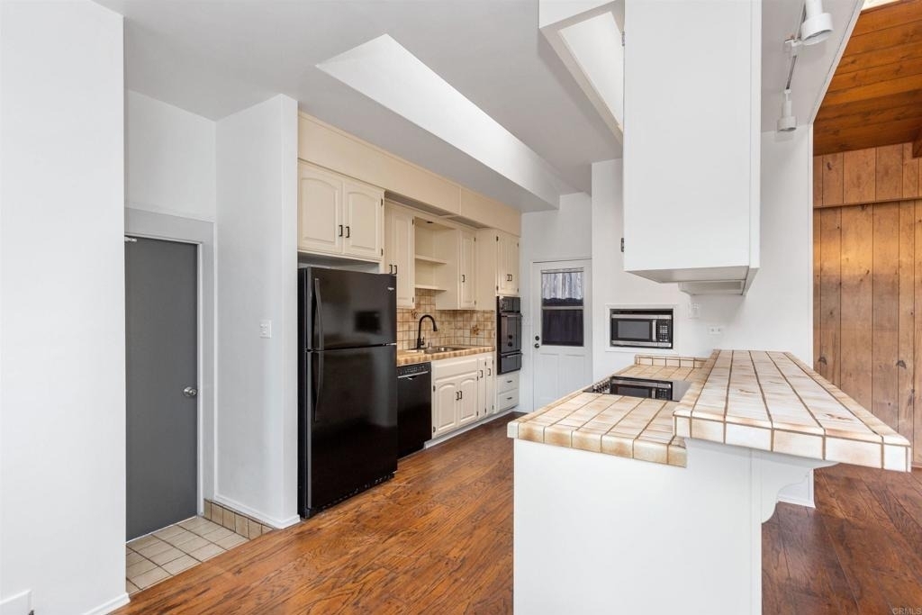513 Canyon Drive - Photo 11