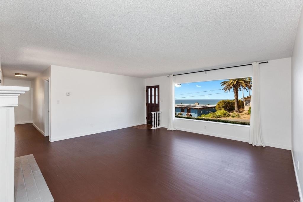 513 Canyon Drive - Photo 4