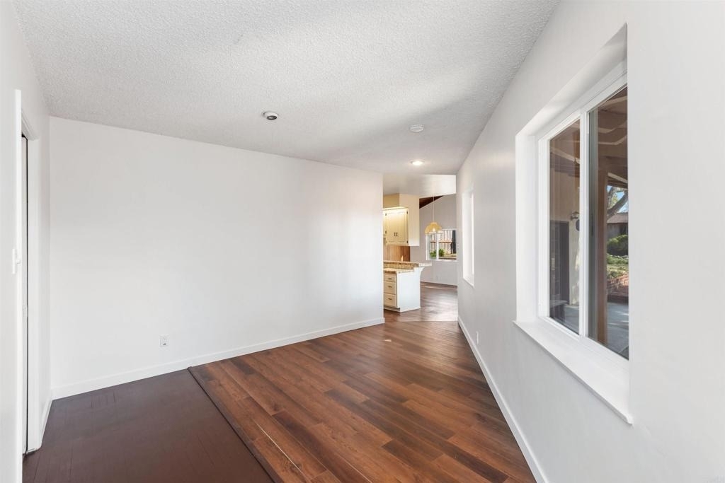 513 Canyon Drive - Photo 7