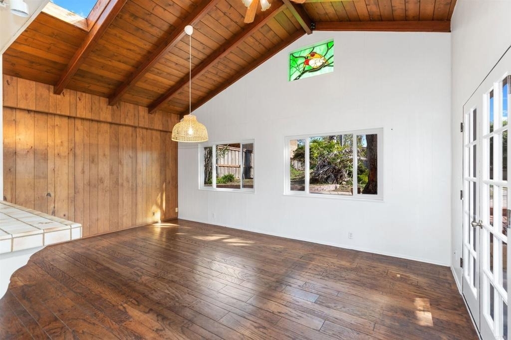 513 Canyon Drive - Photo 12