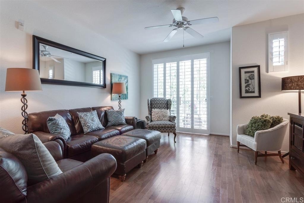 1383 Cattail Ct - Photo 2