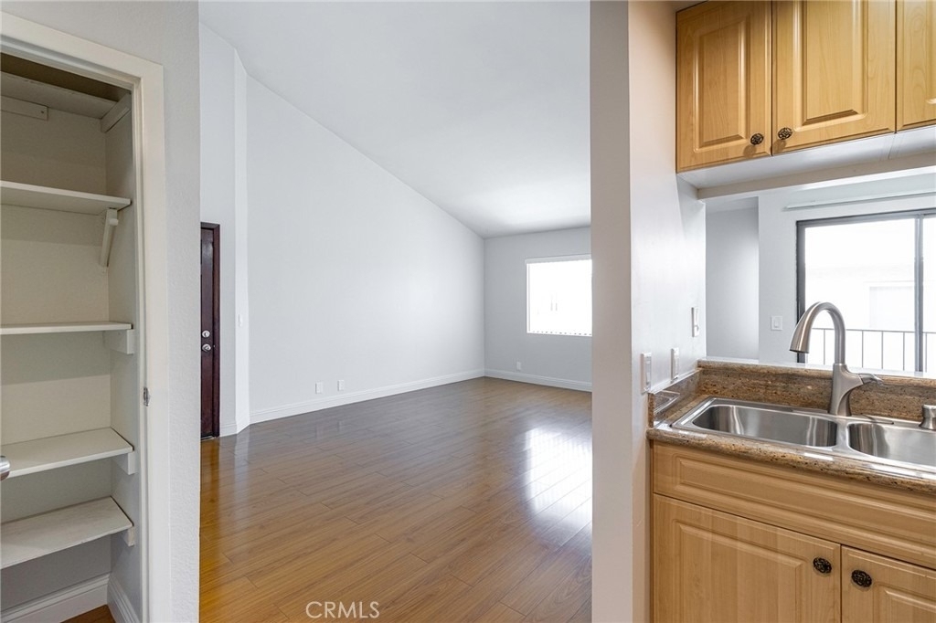 396 W Dryden Street - Photo 5