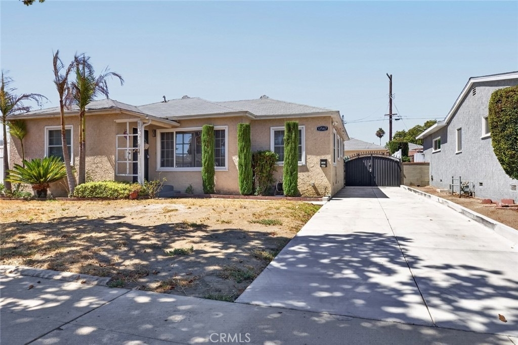 13567 Montague Street - Photo 0