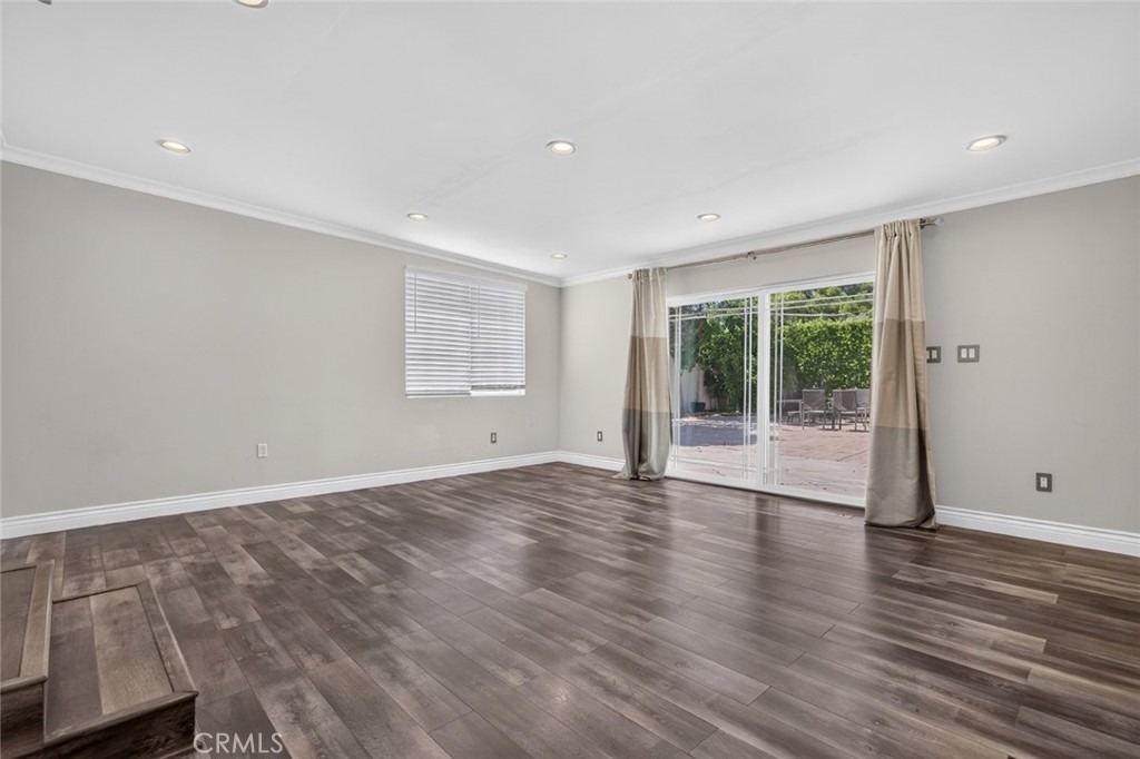 13569 Montague Street - Photo 8