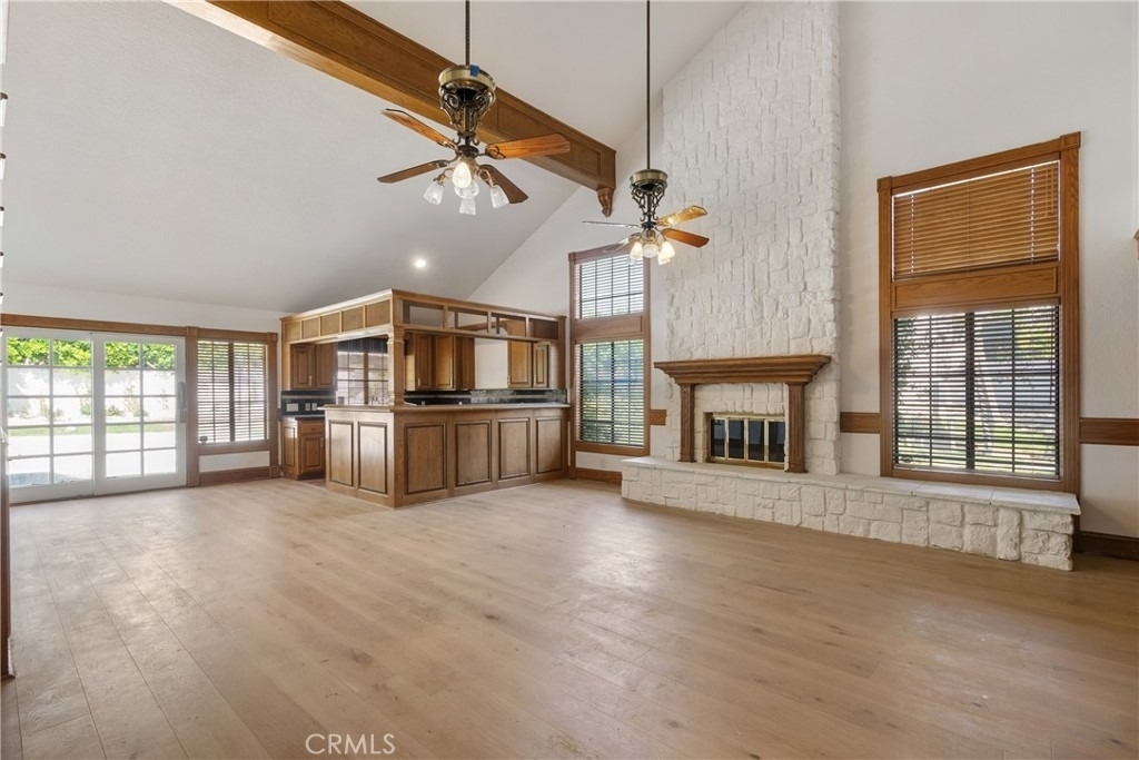 249 Independence - Photo 4